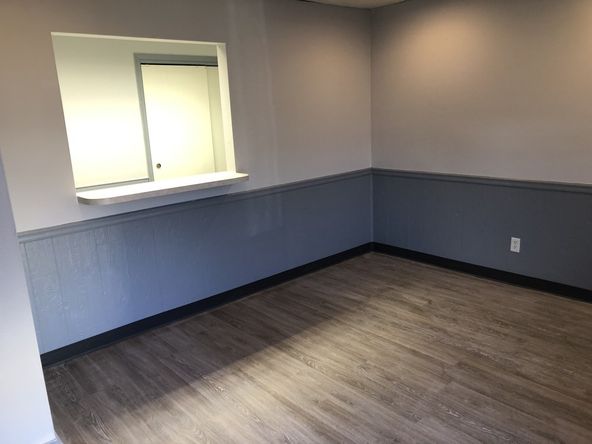 Millard Business Center: 5550 S 138th St, Omaha, NE 68137